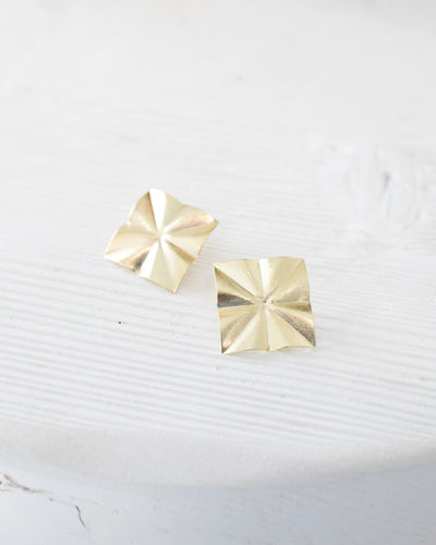 Gold Square Earrings 18K