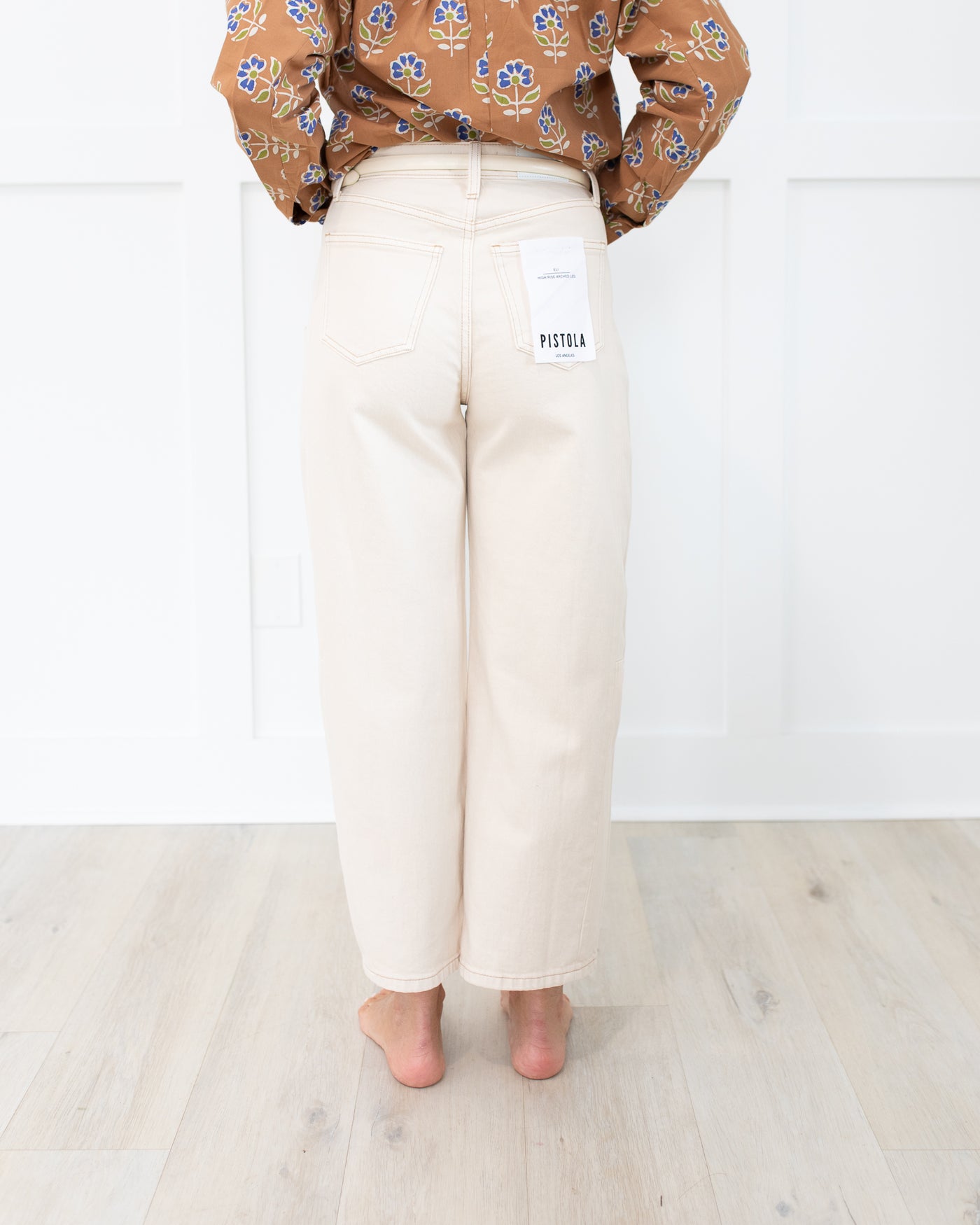 Eli High Rise Arched Leg in Ecru