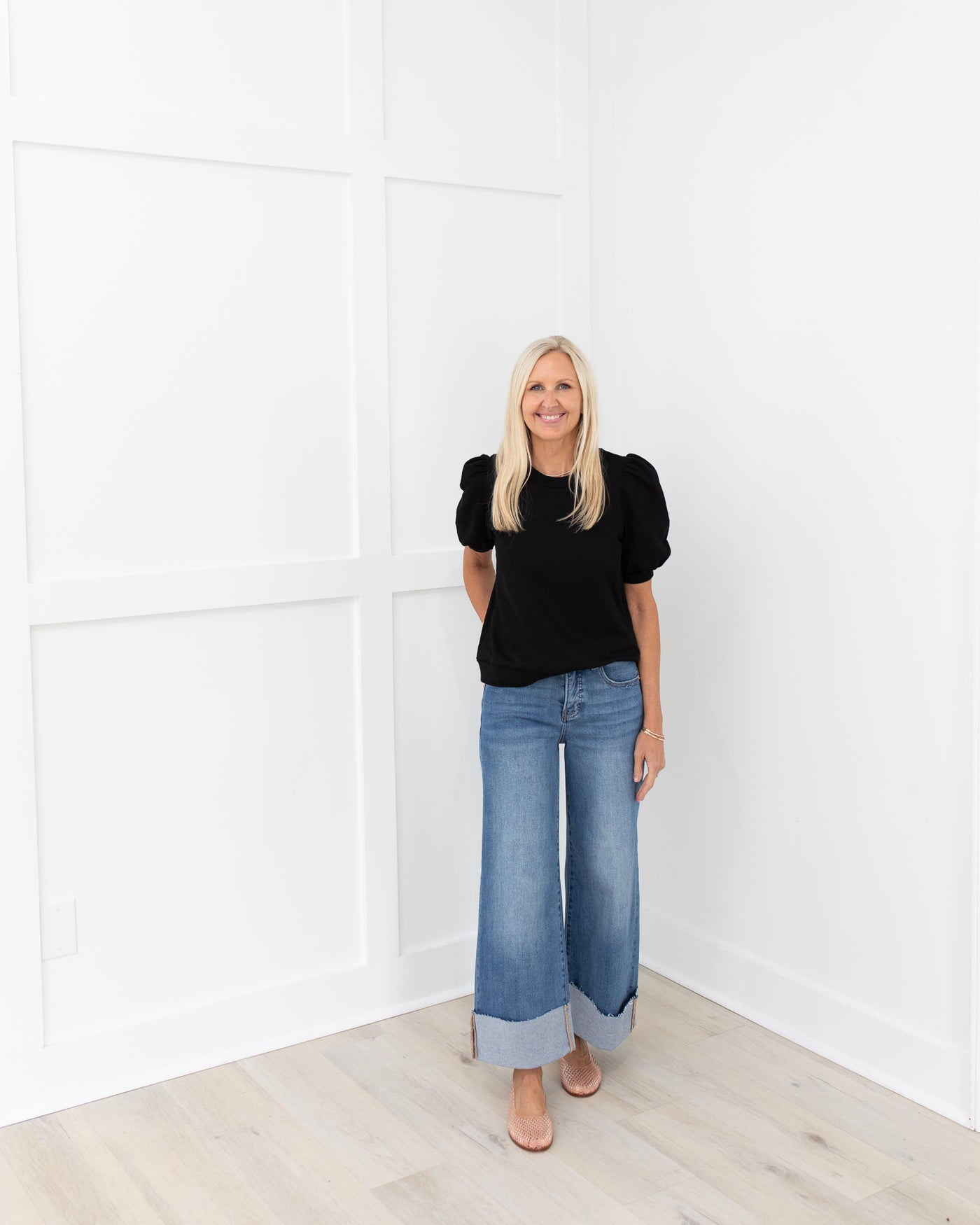 Black Puff Sleeve Sweatshirt