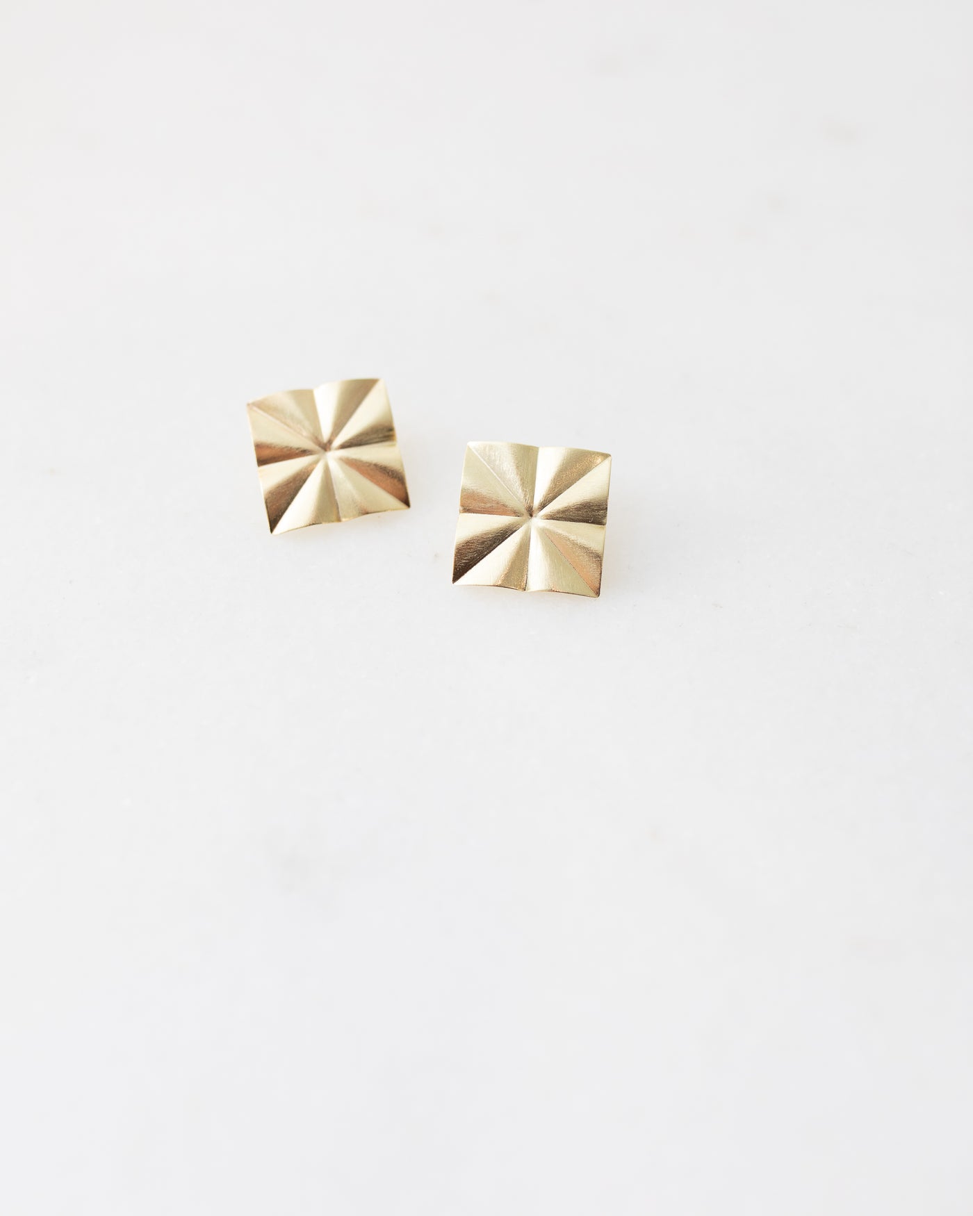 Gold Square Earrings 18K