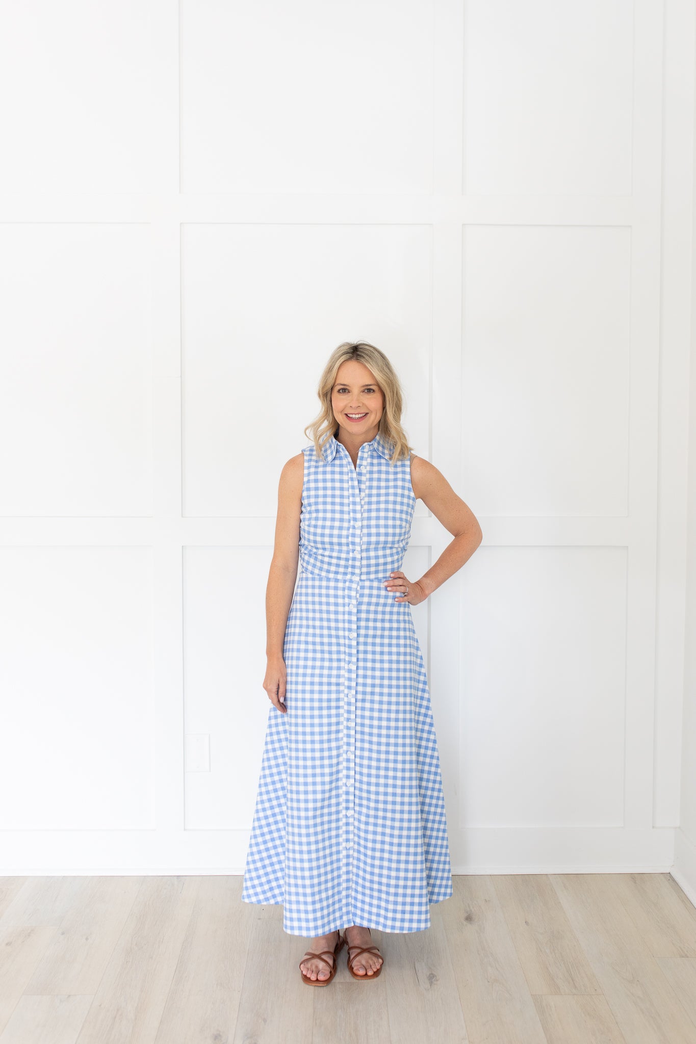 willowpark maxi dress Light Blue and White Gingham Collared Sleeveless – Willow Park Boutique shoulder neckline and statement Dark Green Sequin Plunge collection_always_outlet Size:9.5 USA (MEX 26.5)