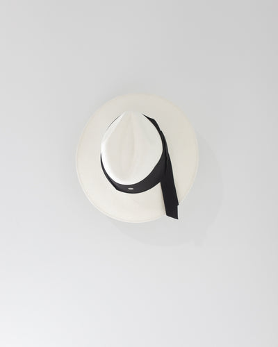 Freya Gardenia Hat in Natural and Black