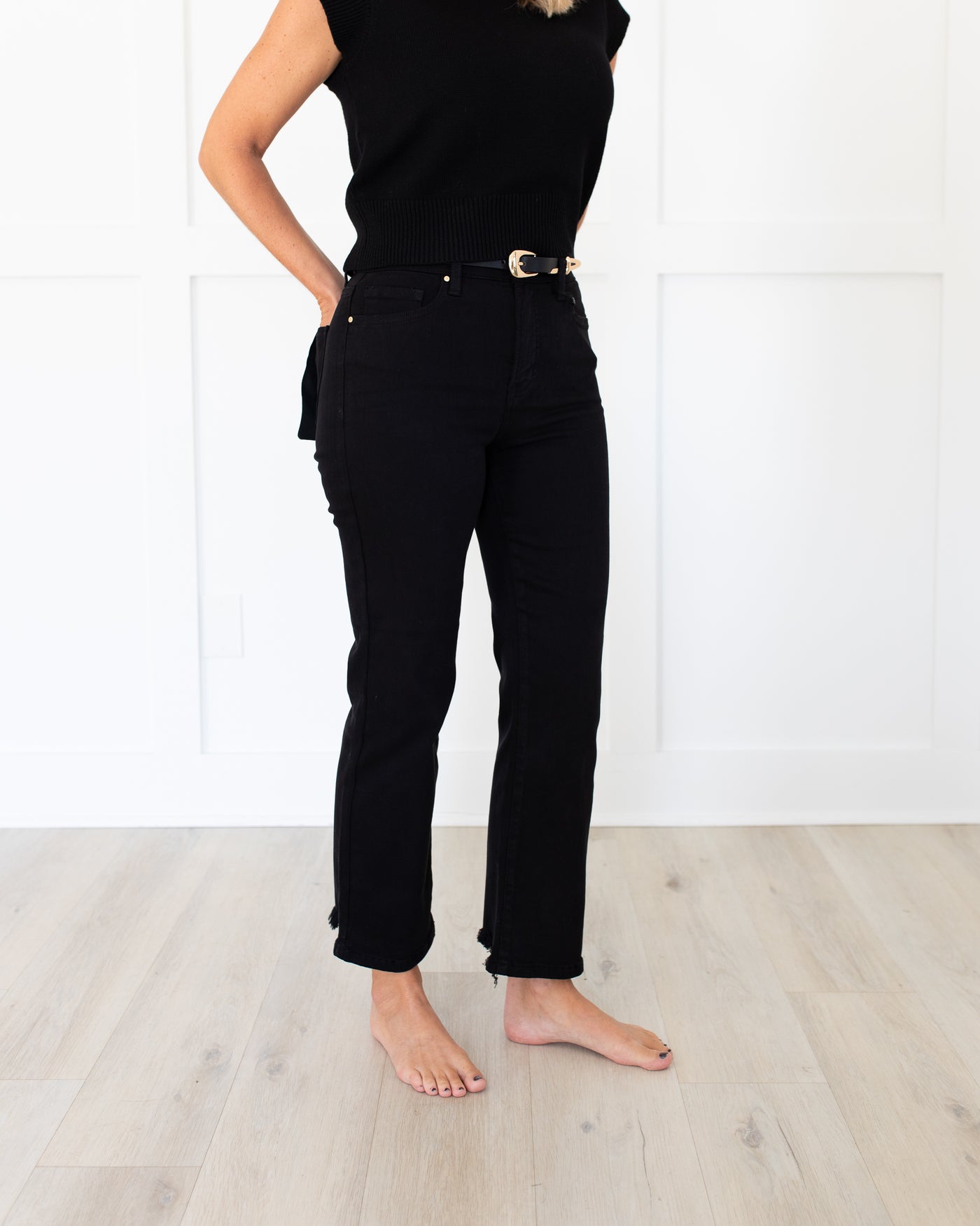 Black High Rise-Crop Straight Denim