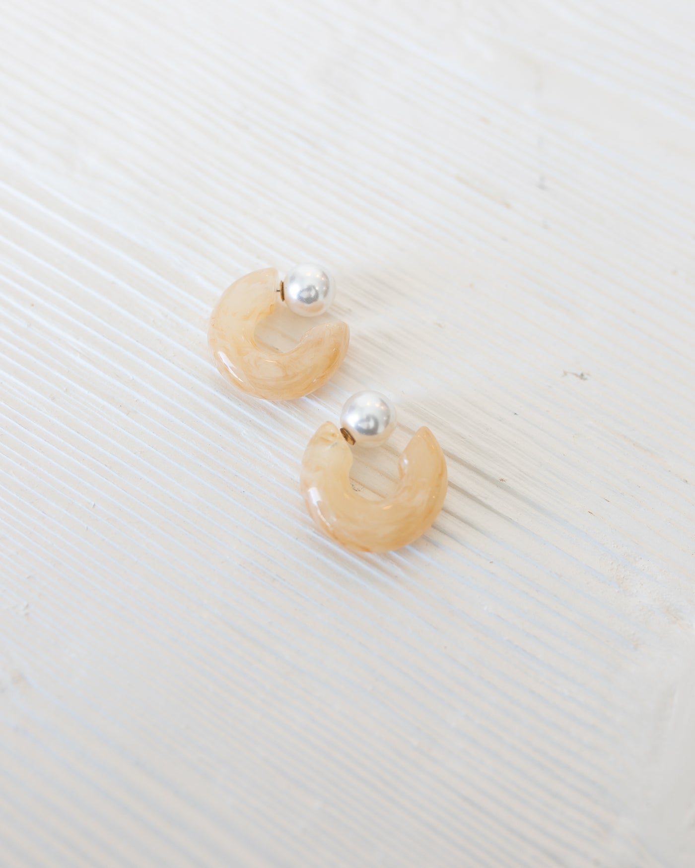 Pearl & Beige Resin 18k Gold Plated Chunky Hoops