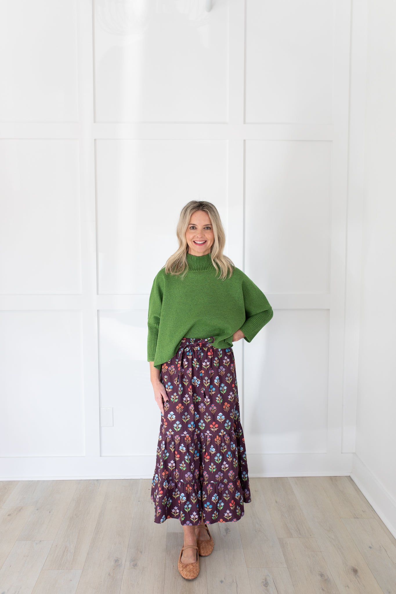 Market Skirt in Holiday Flowers