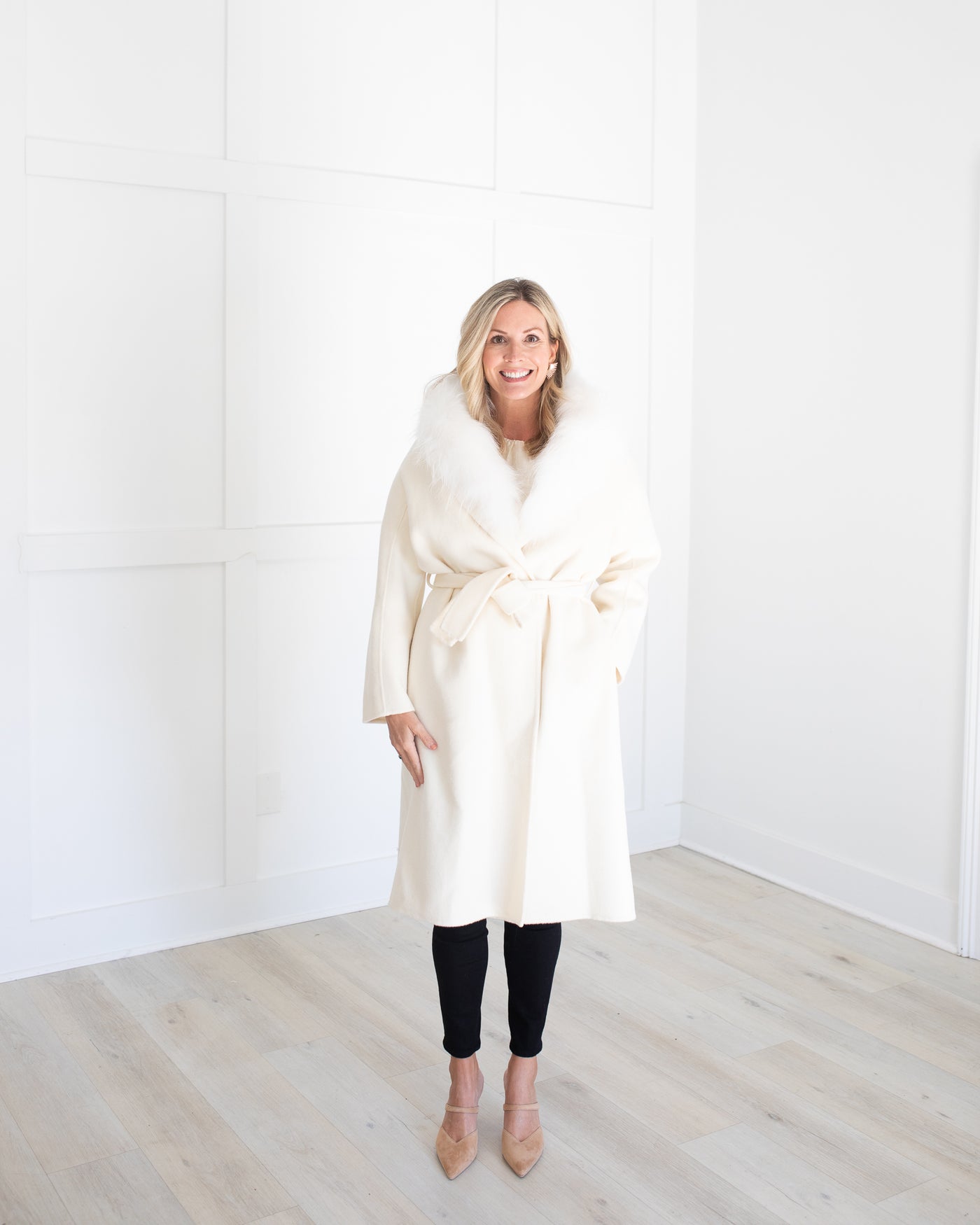 Ivory Cashmere Coat with Fur Shawl