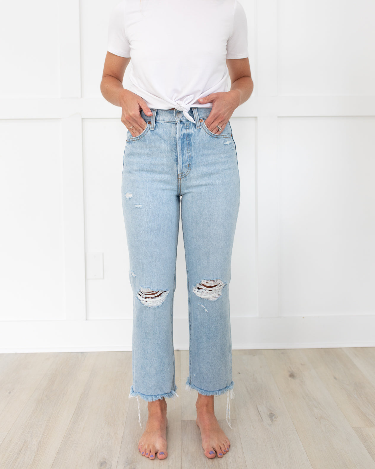 Cassie Crop Super High Rise Straight Crop Day Distressed