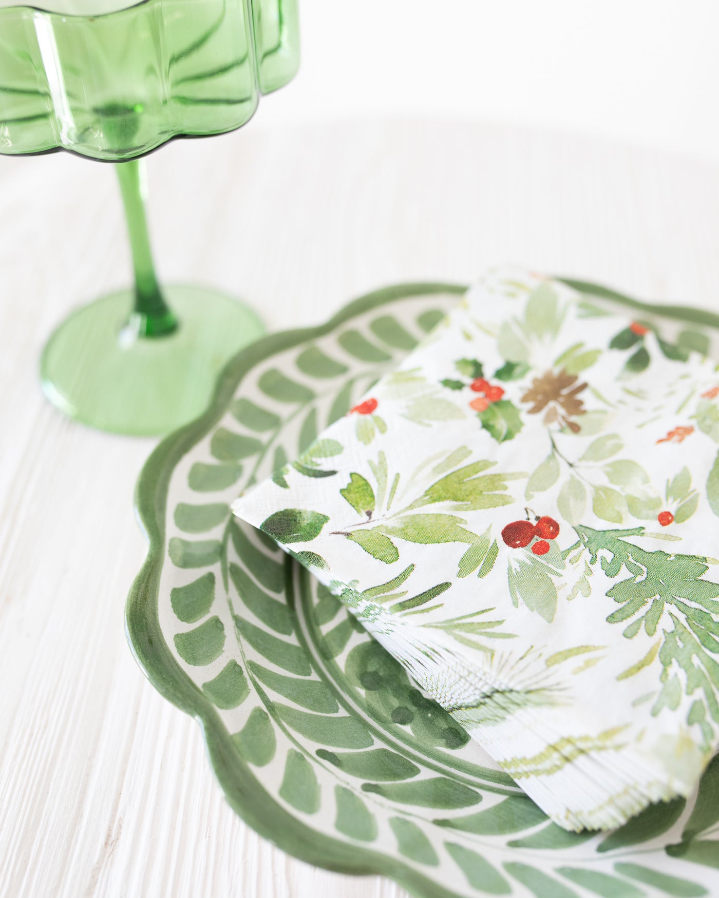 Holiday Botanical Paper Beverage Napkins