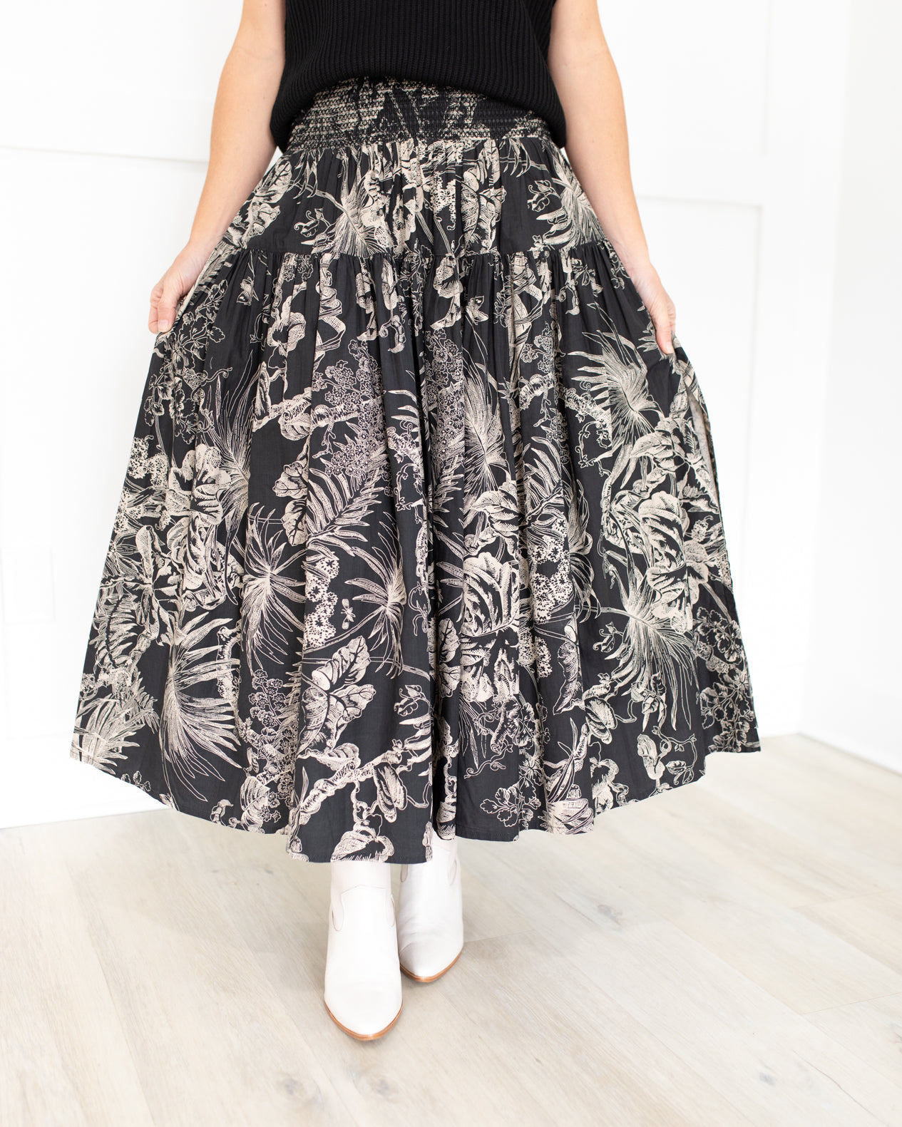 Maxi Skirt in Black and Ecru Print