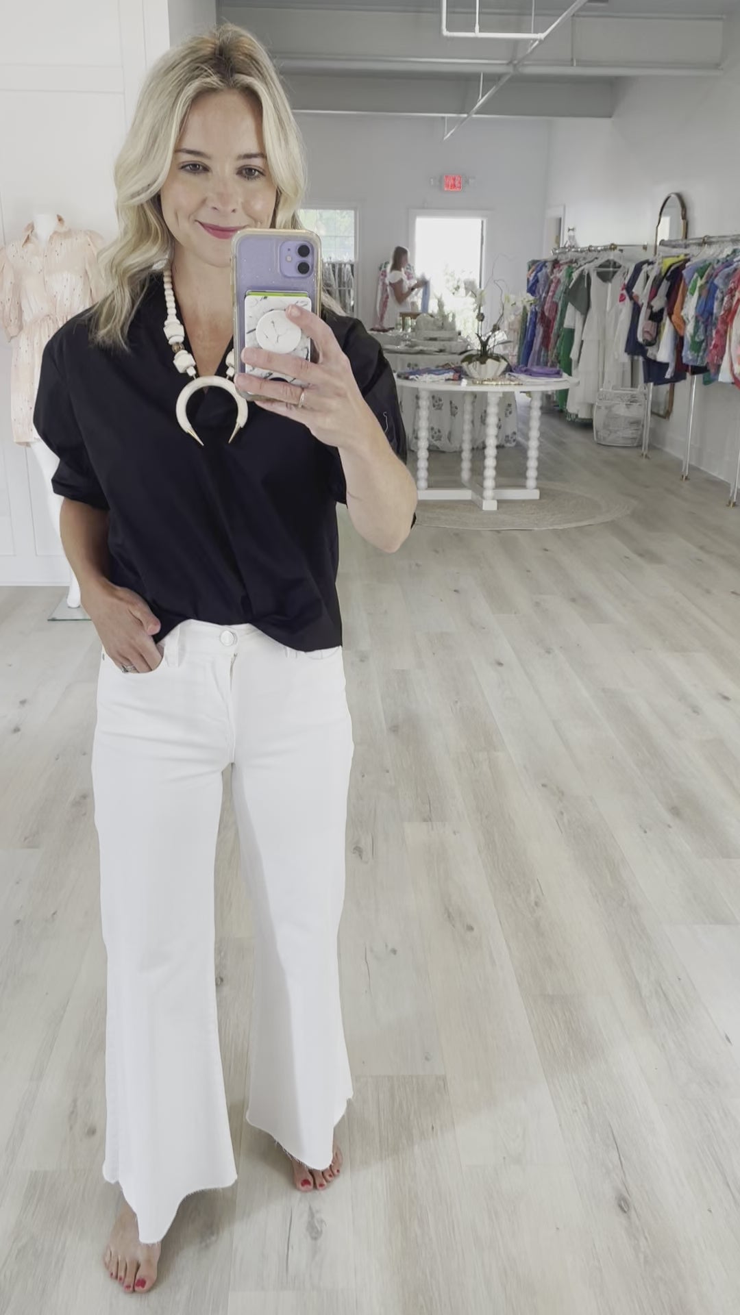 Le Palazzo Crop In White By Frame
