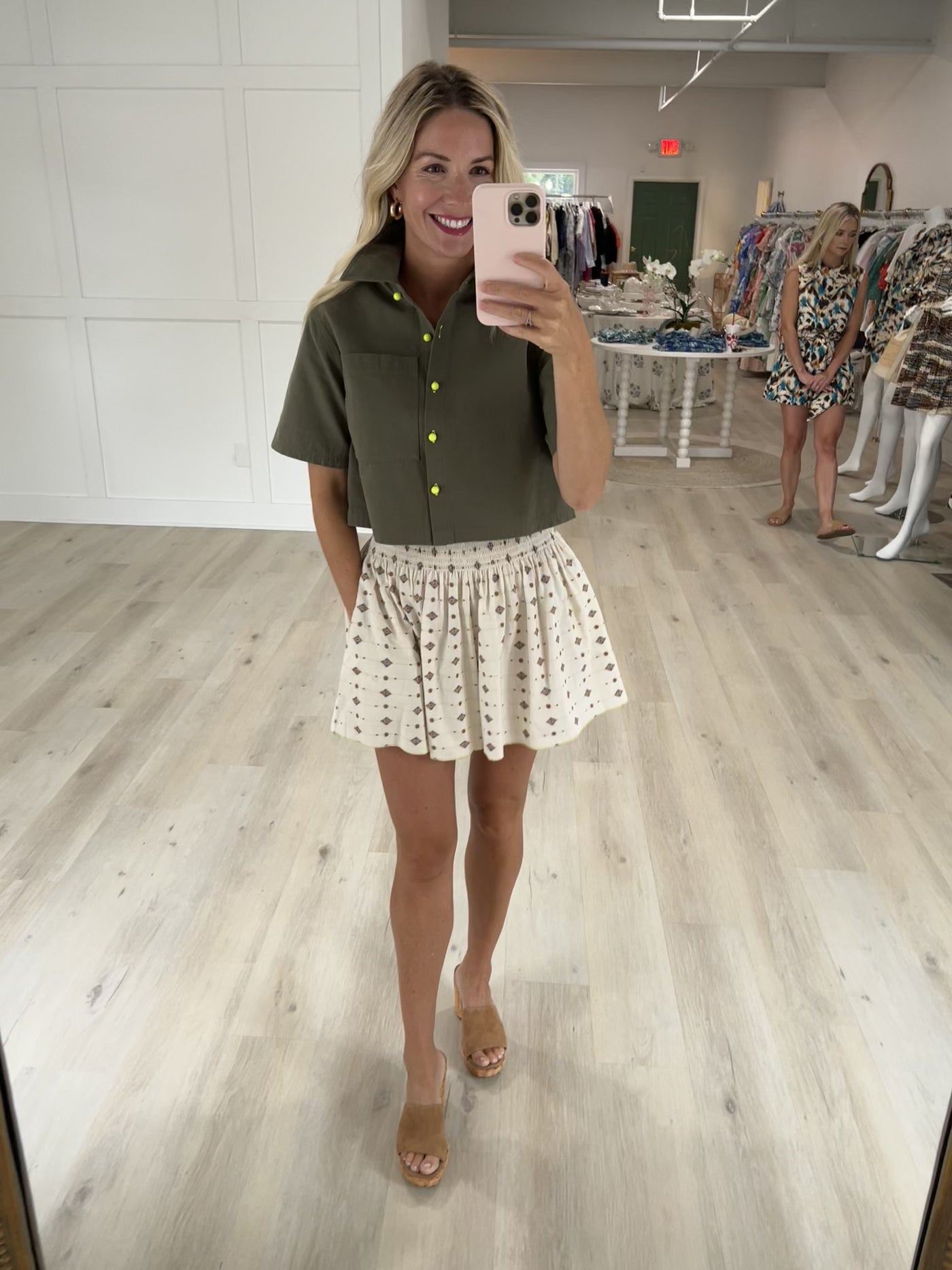 Scout Top in Army Green